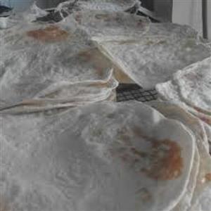 نان سنتی محلی بسیار با کیفیت ملایر