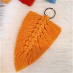 جاکلیدی یا آویز کیف مکرومه مدل پَر  نارنجی زیبا خاص پسند