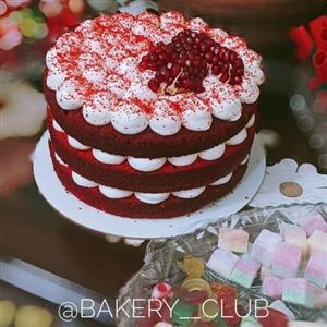 کیک ردولوت خانگی. با قطر 24 سانت. حدودا  2  کیلو گرم