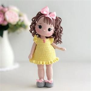 عروسک بافتنی دختر مونیکا