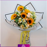 دسته گل با ترکیب گل‌های آفتابگردان، رزمینیاتوری و آلستر
