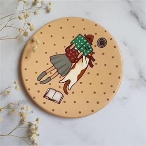 دیوارکوب سفالی طرح دختر و گربه و کتاب سایز 1