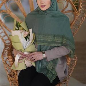 روسری نخ پنبه ی دور گیپور در 8 رنگ بندی ساده و شیک قواره 140