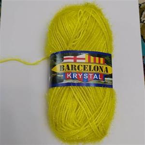 کاموا سوزنی.برندبارسلونا.رنگ زرد لیمویی.مناسب برای بافت انواع اسکاج های طرحدار و زیبا