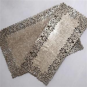 رانر و رو میزی چرمی  در 3رنگبندی رزگلد نقره ای و طلایی