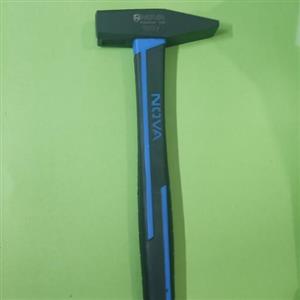 چکش 500گرمی نووا محصول فروشگاه وهاب زاده