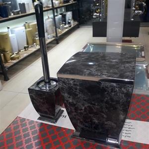 سطل و برس آوا هارمونی رنگ مشکی کروم ( ابر و بادی )