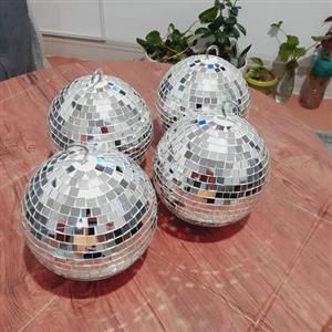 گوی آینه ای،توپ آینه ای،دیسکوبال،آویزآینه ای قطر 15 سانت به صورت تکی
