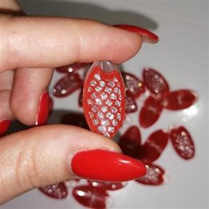 دکمه لباس طرح شیشه ای طرح نگین رنگ قرمز در بسته 10 عددی