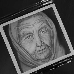 طراحی چهره پیرزن سفارش سیاه قلم