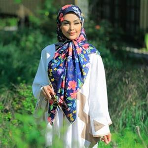 روسری نخی - قواره 140 - دور دست دوز - ارسال رایگان - برند میس رز کد 7256