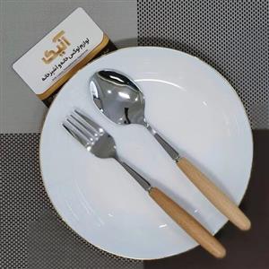 چنگال دسته چوبی