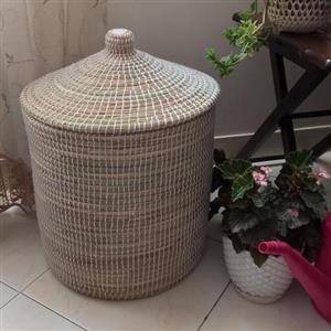 سبد لباس حصیری نخدوزی 35 سانتی