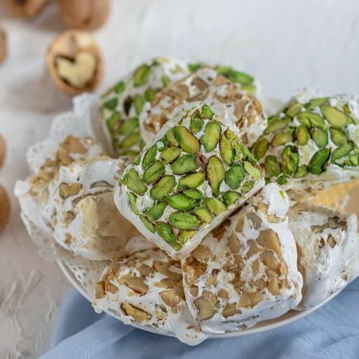قیمت و خرید نوقا گردویی مخصوص تبریز. سوغات تبریز. لوکا تبریز