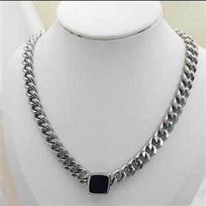 گردنبند زنجیری استیل زیبا و حرفه ای مناسب خاص پسند ها در دو رنگ زرد و سیلور قابل ست کردن با دستبند هاشون