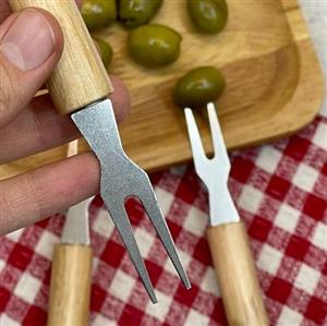 زیتون خوری دسته چوبی 