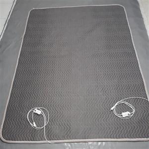 تشک برقی گرمایشی دونفره ابعاد 1.5 در 2 متر مربع