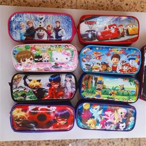 جامدادی براق در طرح و رنگ های متفاوت