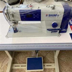 چرخ خیاطی راسته دوز نیمه کامپیوتری ژوکی مدل نخ قط کن دار  یک سال گارانتی