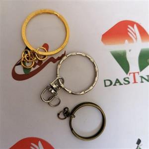 حلقه جا کلیدی با زنجیر و حلقه رابط بسته ده عددی در دو رنگ نقره ای و طلایی