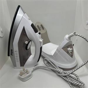 اتو بخار سانفورد مدل SF68SL