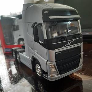 ماکت فلزی ولوو FH برند ویلی