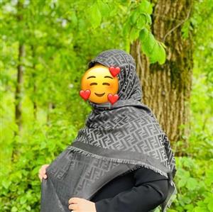 روسری مشکی ابریشم ژاکارد