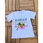 تی شرت نخ پنبه زمینه سفید طرح هاوایی (نخل و خورشید و دریا)
