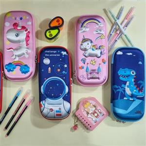 جامدادی با طرح های برجسته