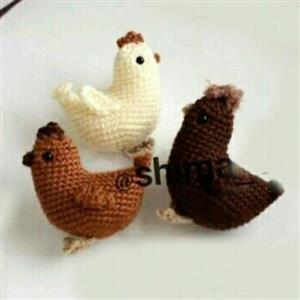 عروسک بافتنی مرغ کوچولودونه ای