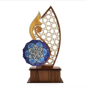 تندیس دانش آموز مشبکی و یا مینا کاری پشفاب ونیکاد و گلدانی مناسب برای هدیه و یاد بود و دکوری و کادویی صنایع دستی سایروس