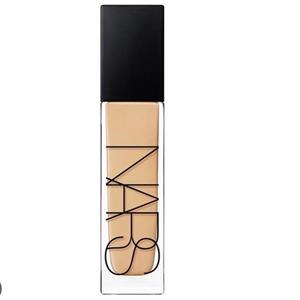 کرم پودر Nars radiant Light 5 Fiji اورجینال 30 میل