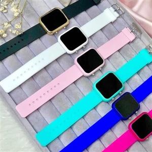 ساعت مچی دیجیتالی صفحه مربعی بند سیلیکونی رنگبندی کامل در دو سایز کوچک و بزرگ