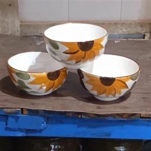 کاسه ابگوشت خوری
