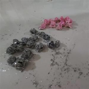 گل اکلیلی صورتی و طوسی پک 12 عددی 30 تومن