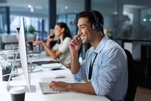 پاورپوینت تکنولوژی اطلاعات در مدیریت خدمات و فروش