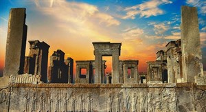 پاورپوینت میراث فرهنگی و قوانین آن در ایران