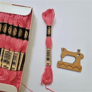 نخ گلدوزی پنگوئن صورتی کد892