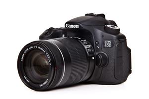 دوربین دیجیتال عکاسی کانن  Canon EOS 60D 18-135 IS – دست دوم