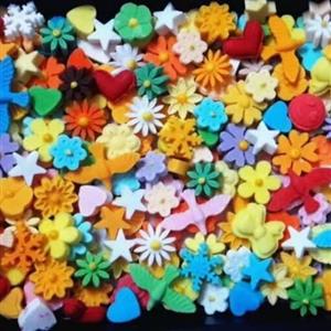 قندهای رنگی و تزئینی  قند یاعلی غدیری خوردنی شیرین مناسب پذیرایی و مجالس بسته های 250 گرمی