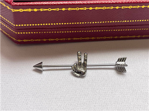 پیرسینگ محوری گوش طرح تیر و دست