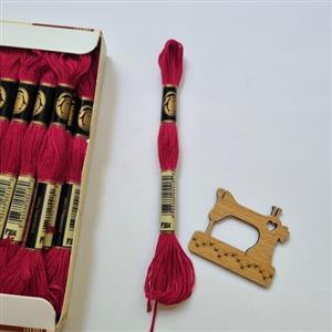 نخ گلدوزی پنگوئن زرشکی روشن کد 304