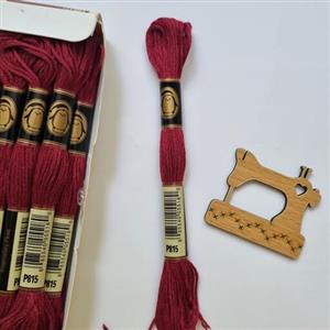 نخ گلدوزی پنگوئن زرشکی تیره کد 815