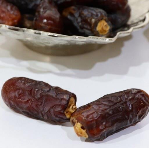 خرما پیارم فله ای