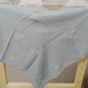 مینی اسکارف طرح بابونه. مینی اسکارف تک رنگ. مینی اسکارف نخی. روسری قواره کوچیک