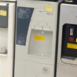 آبسردکن ایستاده کابین دار  نیکورا مدل 717