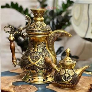 سرویس دله دغالی به همراه قوری مینیاتوری قلم زنی طرح نخل و شمشیر اعلا