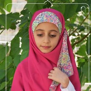 مقنعه دخترانه رنگی مدل دار  جذاب باخرجکار پارچه گل گلی دکمه دار ترنم