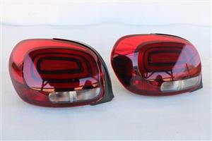 چراغ خطر عقب سیتروئن c3 اورجینال 