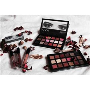 سایه چشم هدی بیوتی مدل Rose gold edition پالت 18 عددی